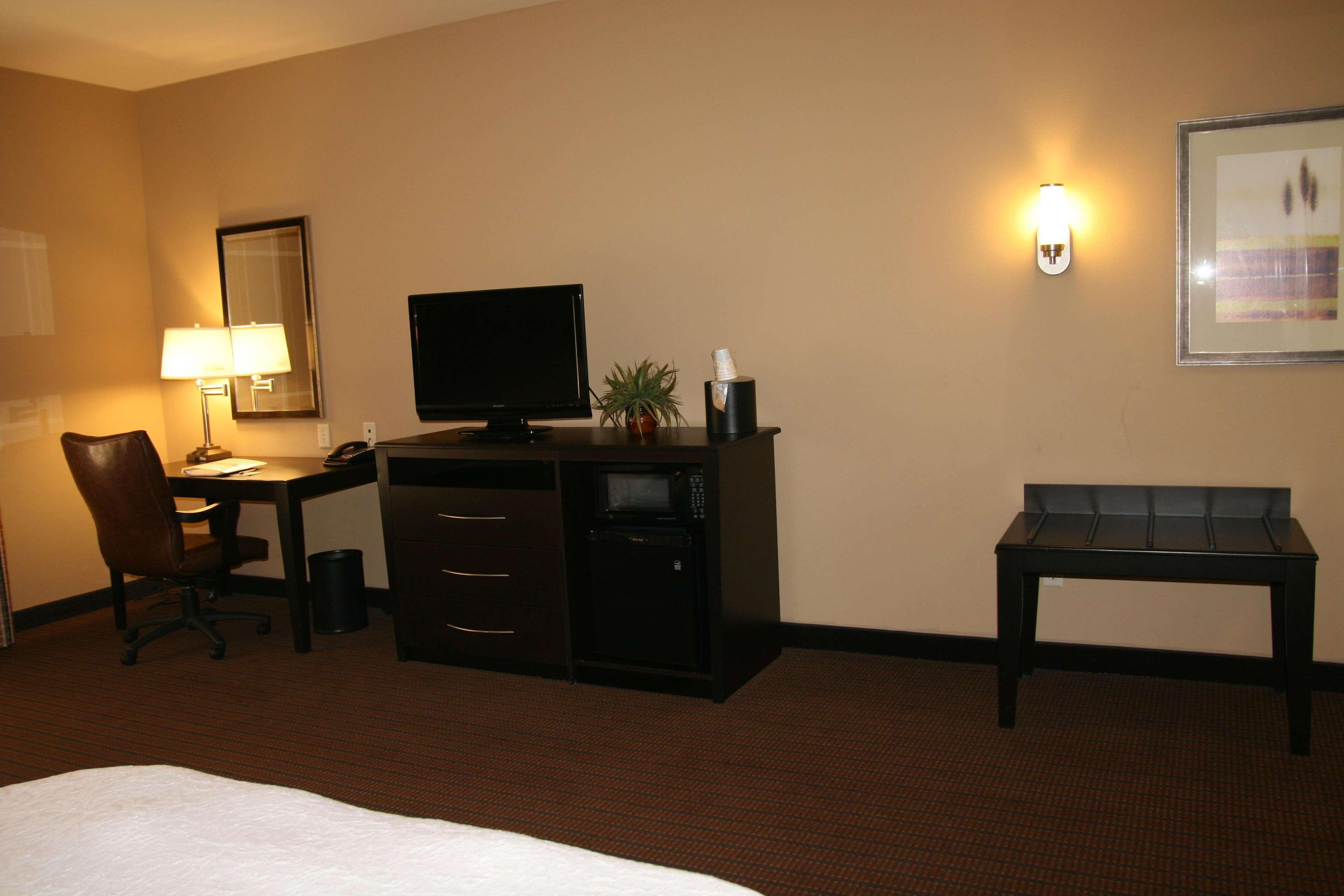 Hampton Inn Denver Northeast-Брайтон Экстерьер фото