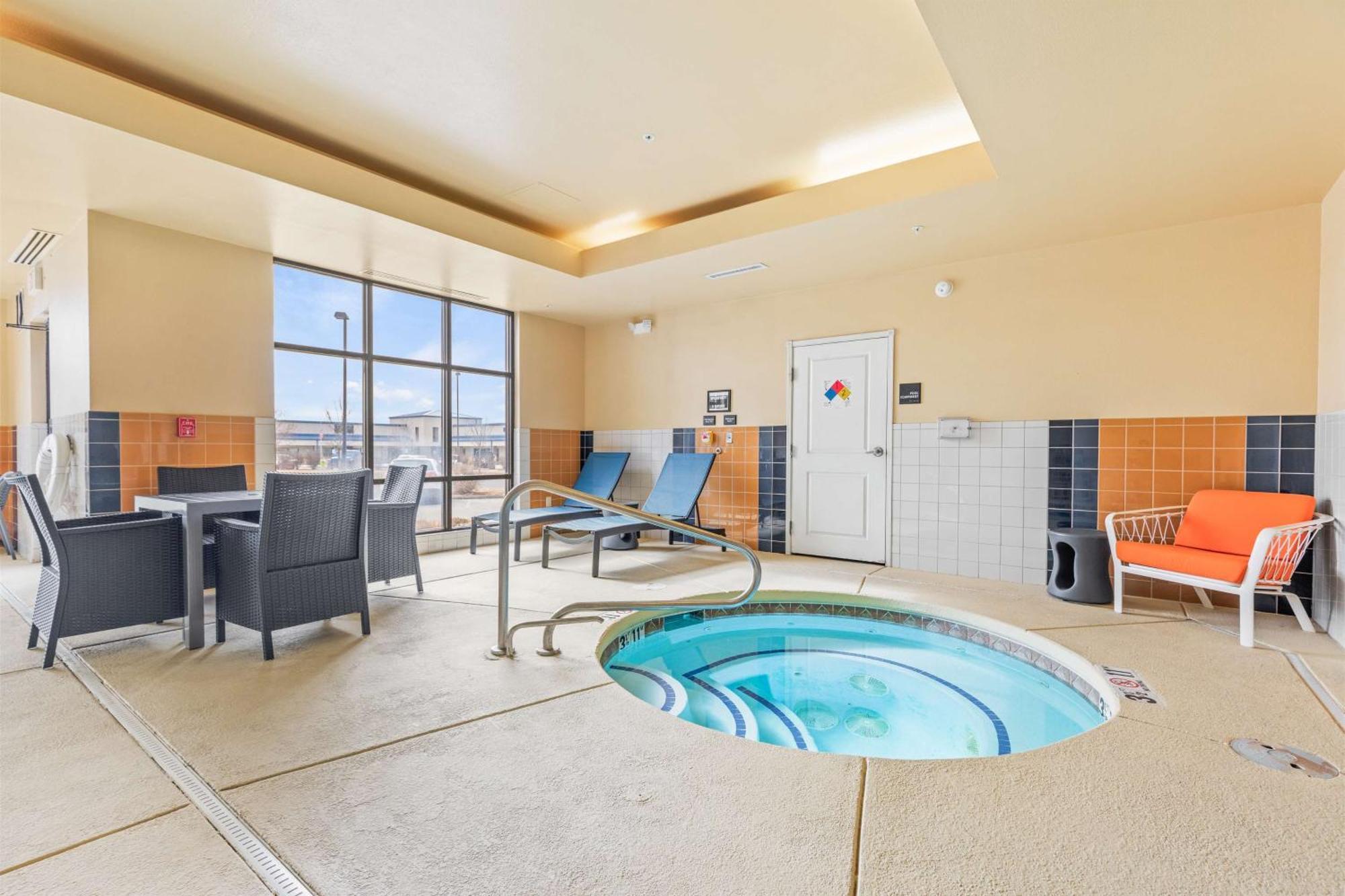 Hampton Inn Denver Northeast-Брайтон Экстерьер фото